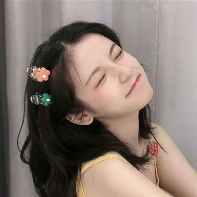 温柔气质的美女头像第1张