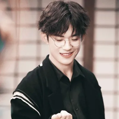 最新qq头像易烊千玺头像帅气大全第1张