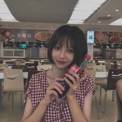 最新qq头像女生森系复古第1张