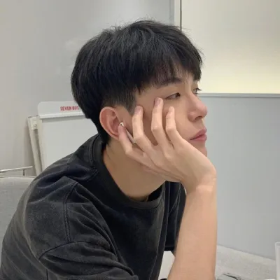 qq帅气男生头像阳关少年第1张