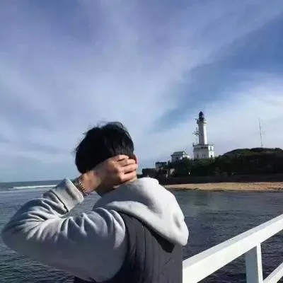 清纯阳光帅气的男生图片第1张