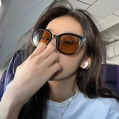 女生伤感的头像图片高清第1张