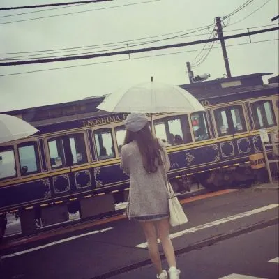 女生背影头像唯美长发披肩第1张