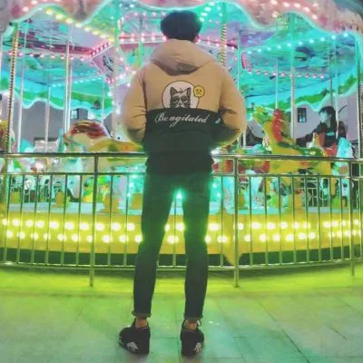 个性唯美情侣背影头像一男一女第1张