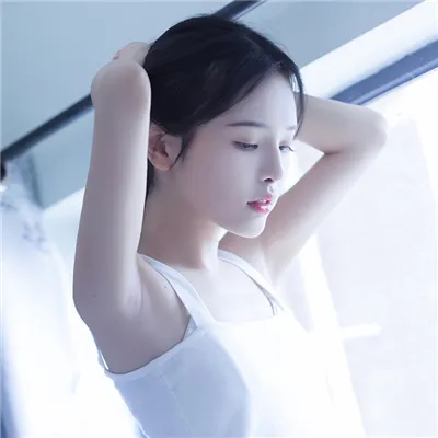 小清新图片漂亮女生唯美头像第1张