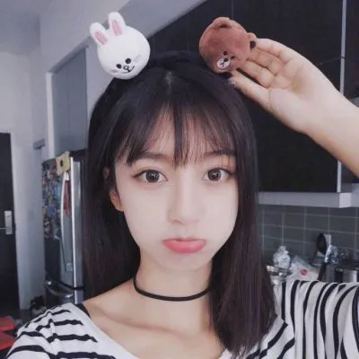 长发意境女生唯美头像精选第1张