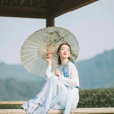 唯美有意境油纸伞古风头像精选第1张