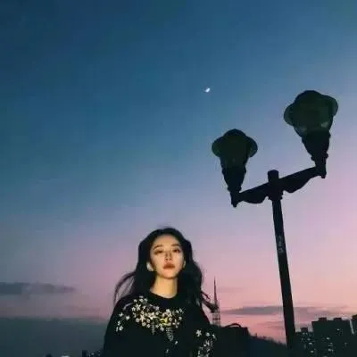 唯美伤感的个性情侣yy头像一人一张第1张