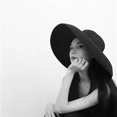 冷酷的女生黑白霸气头像带唯美第1张