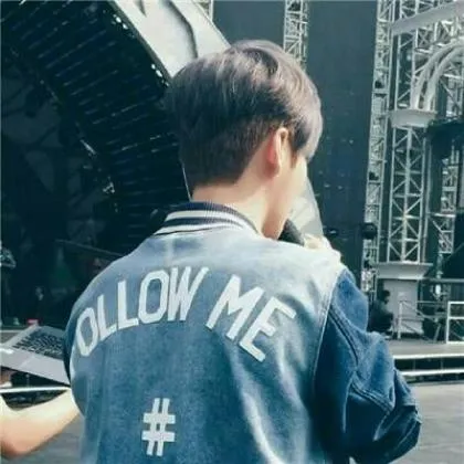 分享一组很少见的陌陌头像男高清真实第1张