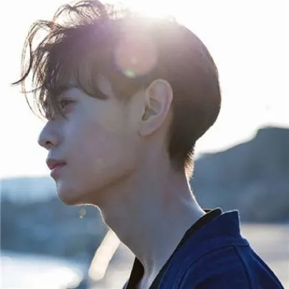 微信头像男生阳光第1张