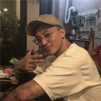 非主流超拽成熟男生头像第1张