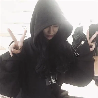 比较丧的女生头像第1张