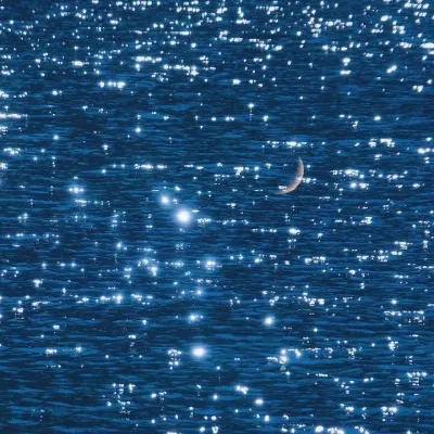 有水有风景的微信头像第1张