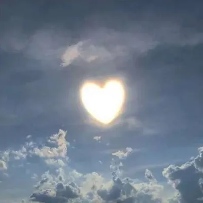 好看又有创意的天空图片高清头像第1张