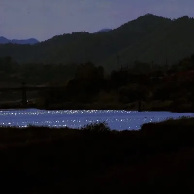 好看的深色系大海风景头像第1张