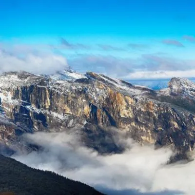 高清唯美的日出云海微信头像图片第1张