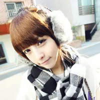 妩媚的qq拽个性女生黑白头像第1张