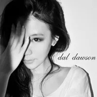 视觉个性女生黑白头像第1张