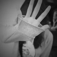 那一抹笑已经不再属于我女生头像图片第1张