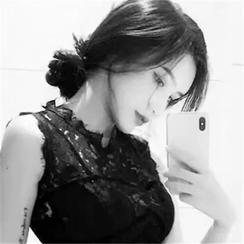 女生头像超拽霸气冷酷黑白第1张