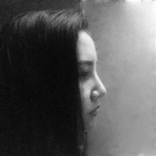 女生头像酷酷的拽拽的黑白第1张