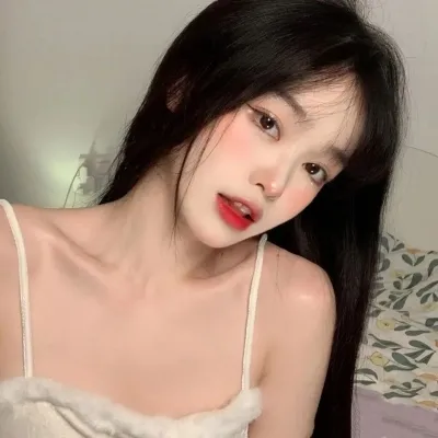 搞怪又超级可爱的甜美小姐姐头像第1张