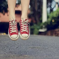 各式各样的非主流帆布鞋唯美图片头像精选第1张