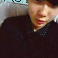 短发阳光帅气个性男生头像图片第1张