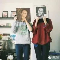 可爱姿态个性女生头像第1张