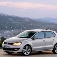 经济型大众POIO汽车摄影QQ头像图片第1张