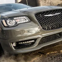 2018款克莱斯勒300S汽车霸气头像图片第1张