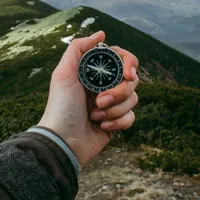 指引我们辨别方向的指南针高清QQ头像图片第1张