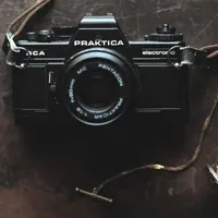 带相机的头像第1张