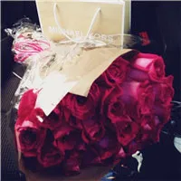 好看的红玫瑰图片头像第1张