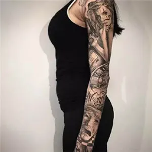 酷纹身女生头像第1张