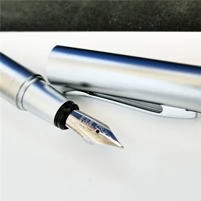 钢笔微信头像第1张