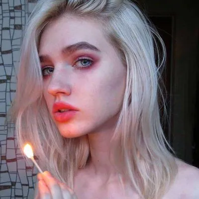 21张高清好看的qq个性欧美女生头像图片第1张