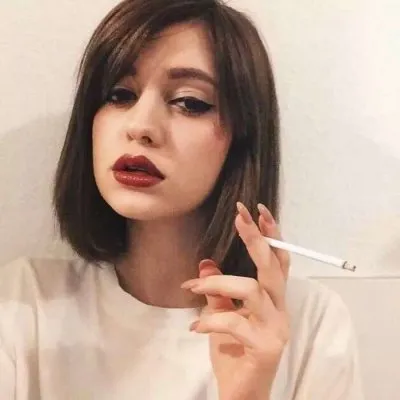 高清好看的欧美个性头像女生第1张