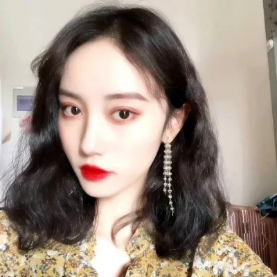 气质个性潮流魅力女头像第1张