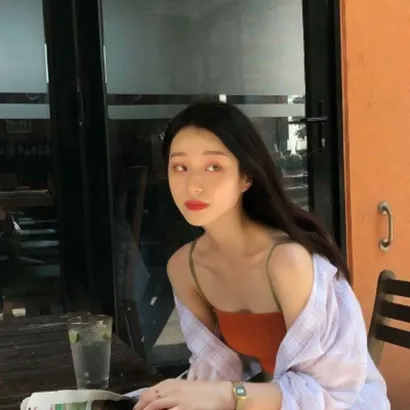 个性魅力头像女生第1张