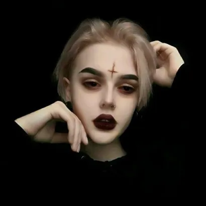 qq个性欧美范头像女生第1张