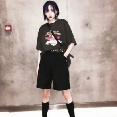 潮女头像暗系第1张