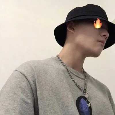 个性高冷男头像霸气第1张