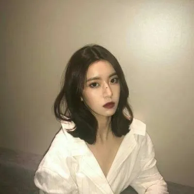 高清好看的个性美女图片头像第1张