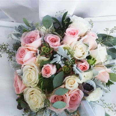 漂亮的新娘捧花头像女第1张