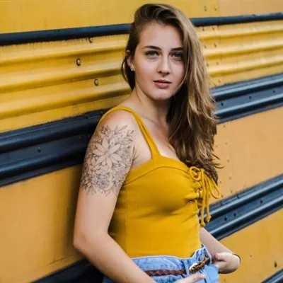 欧美纹身女生头像第1张