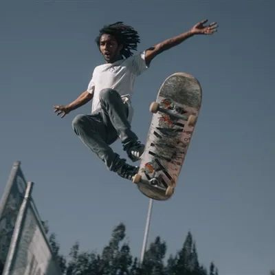 滑板男生头像第1张