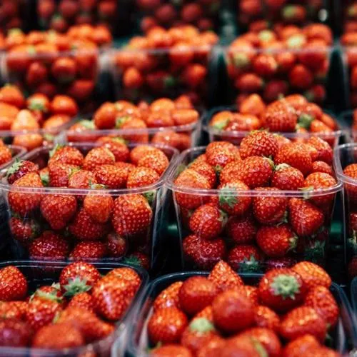 草莓微信头像图片第1张