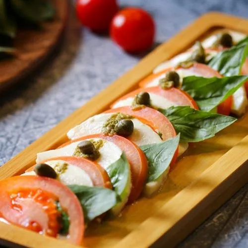 个性摆盘精美的西餐QQ微信头像图片第1张